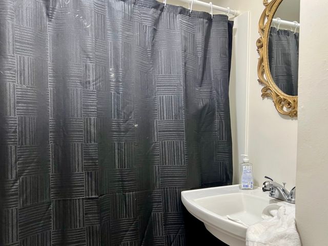 308 Low Street, Bloomington, IL 61701