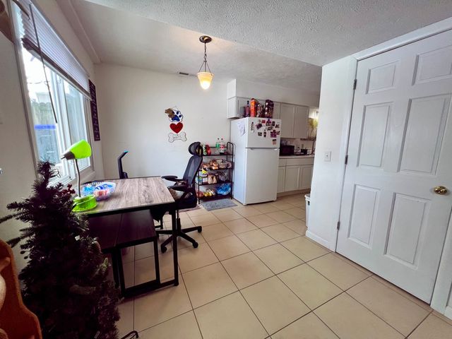 308 Low Street, Bloomington, IL 61701