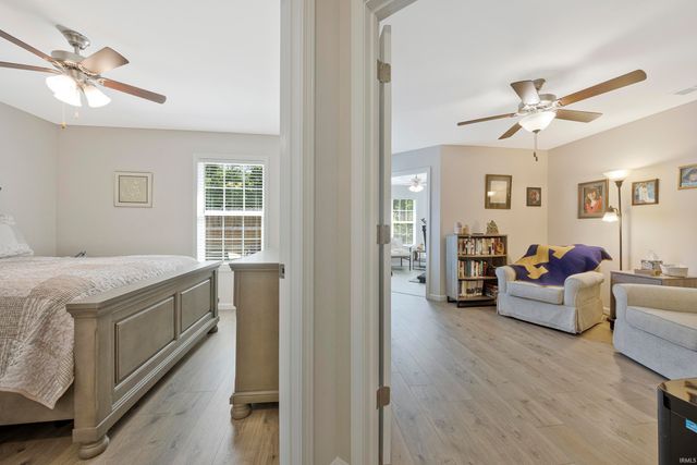 5321 Dauby Unit B Drive, Evansville, IN 47710