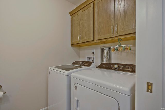 5321 Dauby Unit B Drive, Evansville, IN 47710