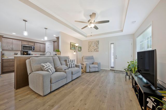 5321 Dauby Unit B Drive, Evansville, IN 47710