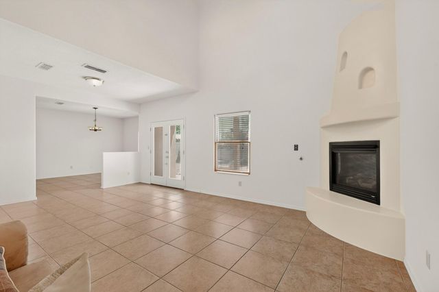 9232 Bluewood Lane NE, Albuquerque, NM 87122