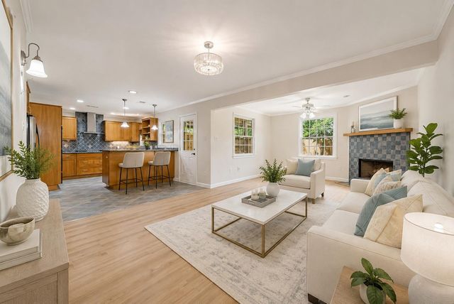 4127 Hill Oak Drive, Houston, TX 77092
