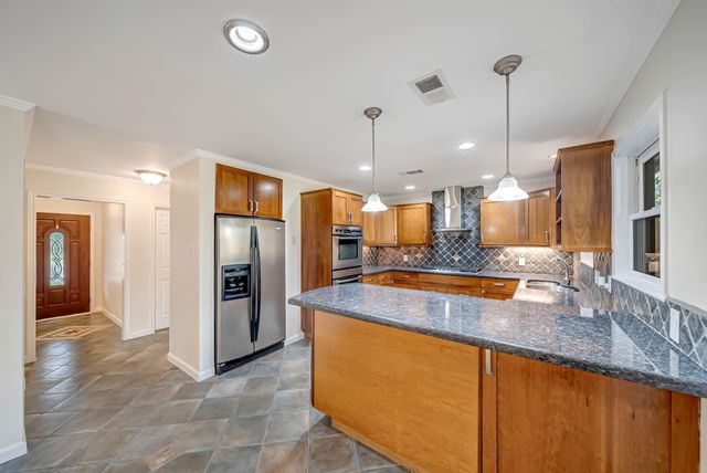 4127 Hill Oak Drive, Houston, TX 77092