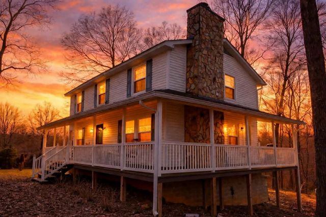 100 Windy Valley Lane, Blue Ridge, GA 30513