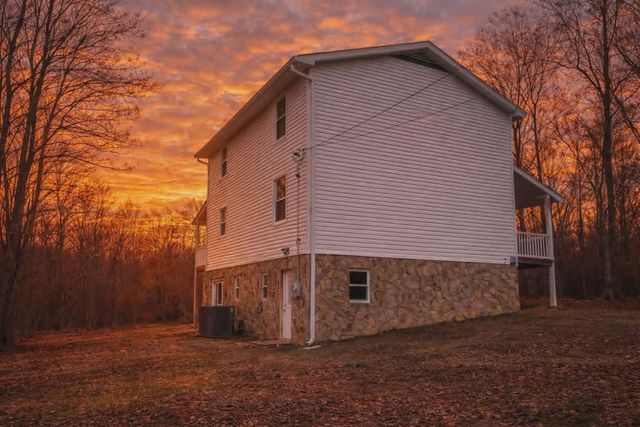 100 Windy Valley Lane, Blue Ridge, GA 30513
