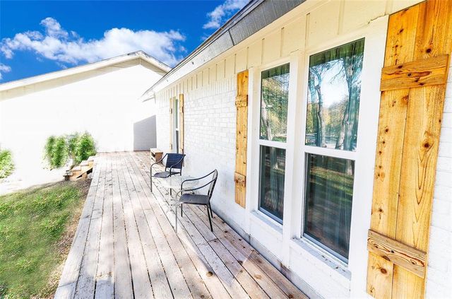 405 Deerfoot Circle, Round Rock, TX 78664