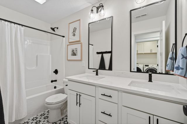 3671 N Callison Avenue, Cumming, IA 50061