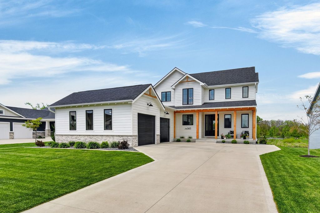 3671 N Callison Avenue, Cumming, IA 50061