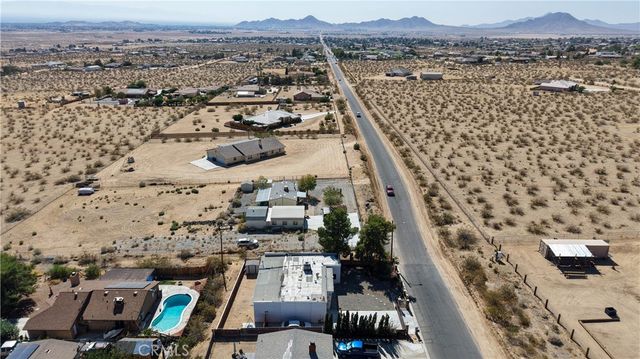 23859 South Road, Apple Valley, CA 92307