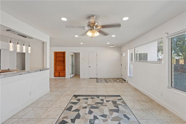 23859 South Road, Apple Valley, CA 92307