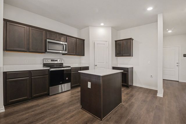 505 Banner Avenue, Royse City, TX 75189