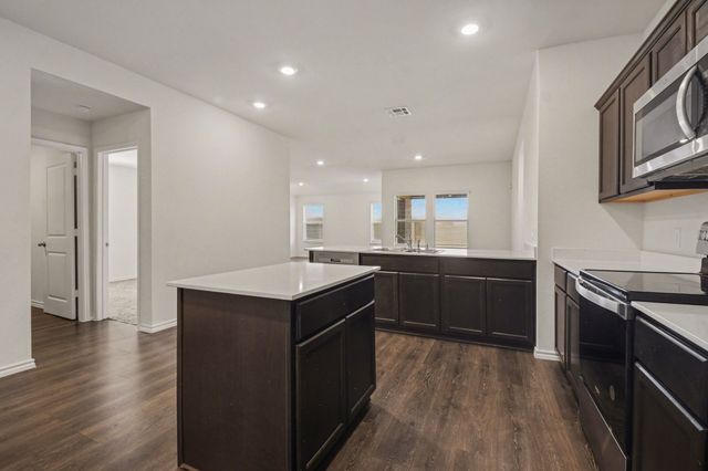 505 Banner Avenue, Royse City, TX 75189