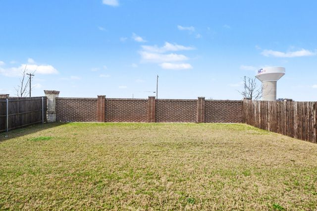 505 Banner Avenue, Royse City, TX 75189