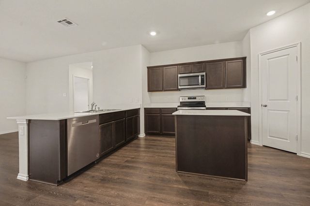 505 Banner Avenue, Royse City, TX 75189