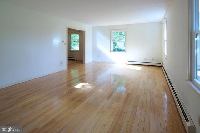 1035 OAK RIDGE AVE, State College, PA 16801