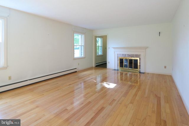 1035 OAK RIDGE AVE, State College, PA 16801