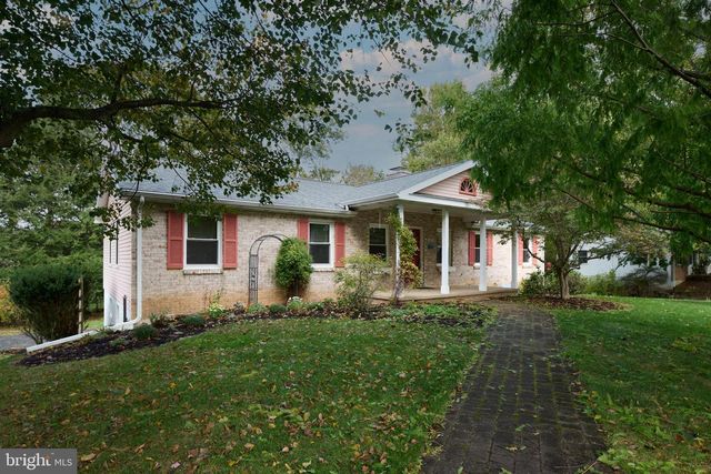 1035 OAK RIDGE AVE, State College, PA 16801