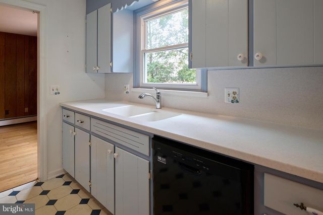 1035 OAK RIDGE AVE, State College, PA 16801