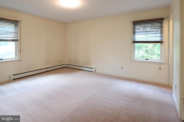 1035 OAK RIDGE AVE, State College, PA 16801