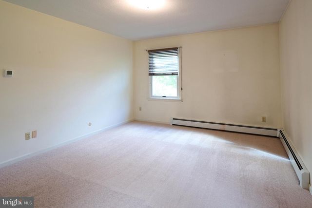 1035 OAK RIDGE AVE, State College, PA 16801