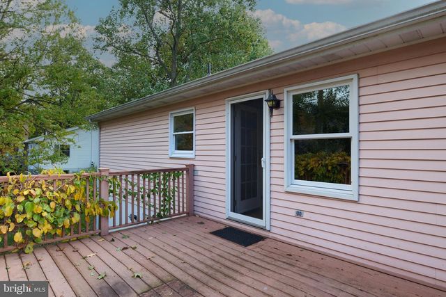 1035 OAK RIDGE AVE, State College, PA 16801