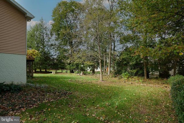 1035 OAK RIDGE AVE, State College, PA 16801