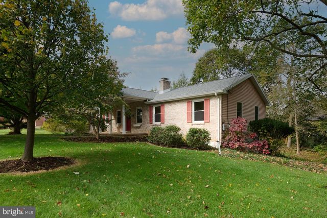 1035 OAK RIDGE AVE, State College, PA 16801