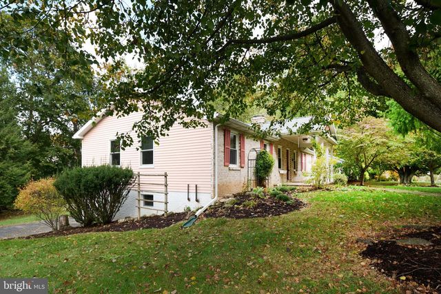 1035 OAK RIDGE AVE, State College, PA 16801