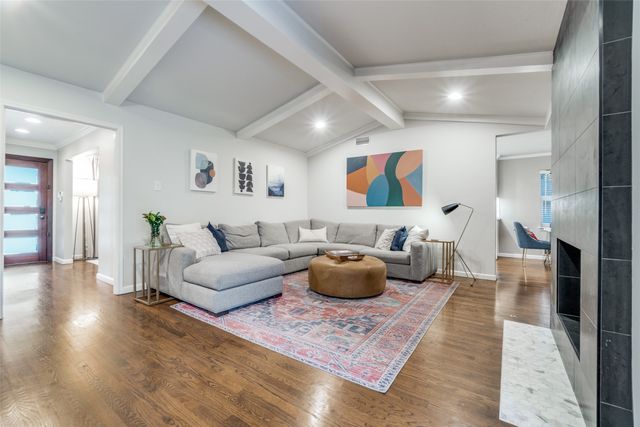 6717 Dalhart Lane, Dallas, TX 75214