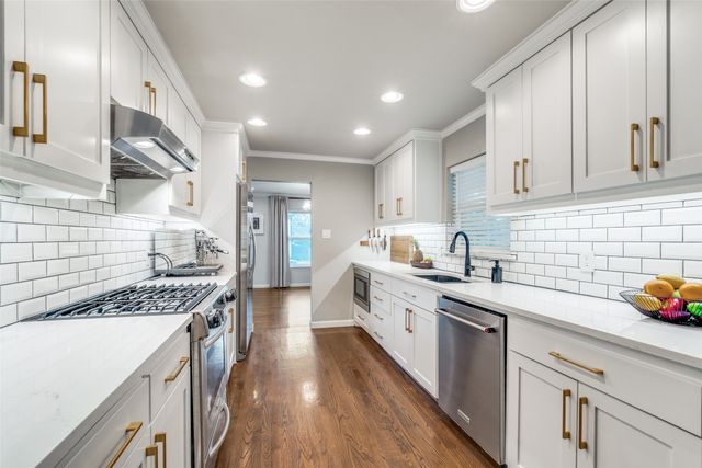 6717 Dalhart Lane, Dallas, TX 75214