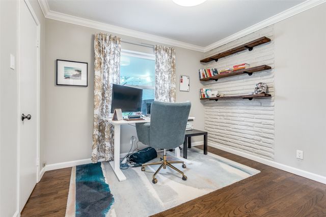 6717 Dalhart Lane, Dallas, TX 75214