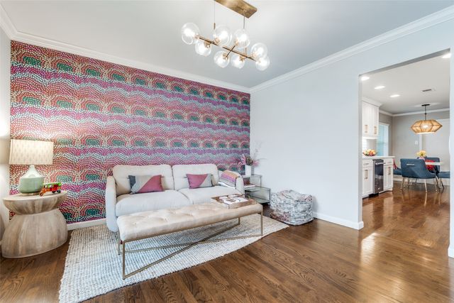 6717 Dalhart Lane, Dallas, TX 75214