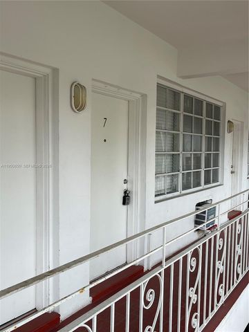 901 Pennsylvania Ave 7, Miami Beach, FL 33139