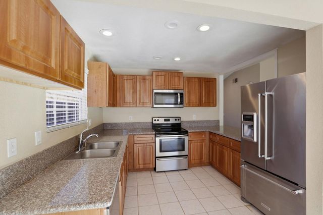 7433 Widener Way, Sacramento, CA 95842