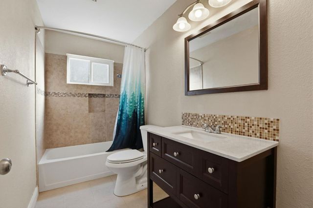 7433 Widener Way, Sacramento, CA 95842