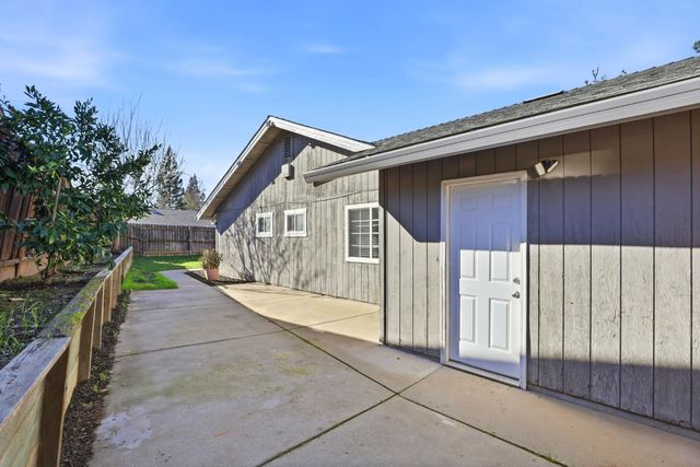 7433 Widener Way, Sacramento, CA 95842