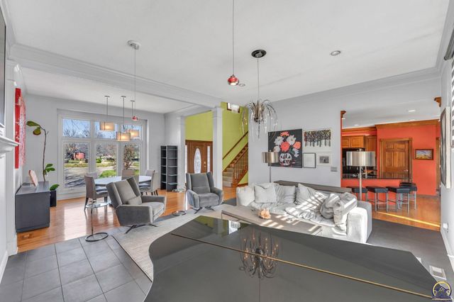 7433 SW Falcon ST, Topeka, KS 66610