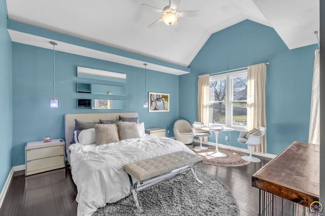 7433 SW Falcon ST, Topeka, KS 66610