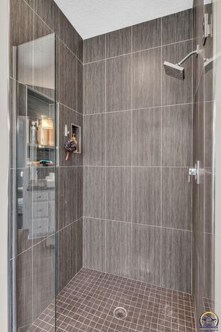 7433 SW Falcon ST, Topeka, KS 66610