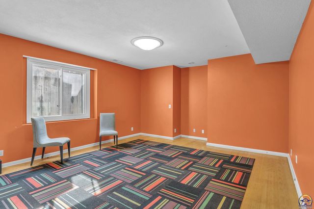 7433 SW Falcon ST, Topeka, KS 66610