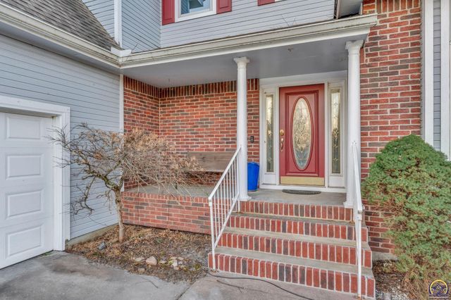 7433 SW Falcon ST, Topeka, KS 66610