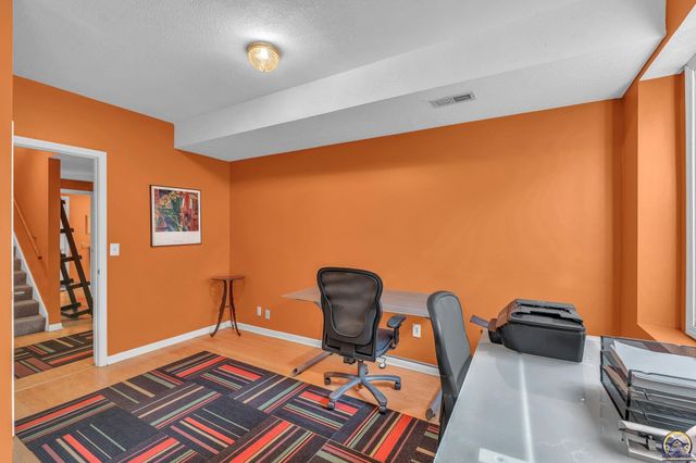 7433 SW Falcon ST, Topeka, KS 66610