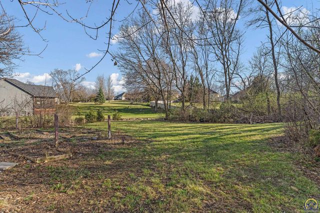 7433 SW Falcon ST, Topeka, KS 66610