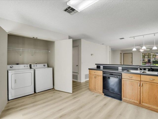 13827 Spring Heath RD, Pflugerville, TX 78660