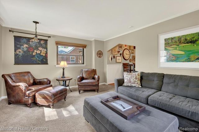 2436 N Vermont Avenue, Royal Oak, MI 48073