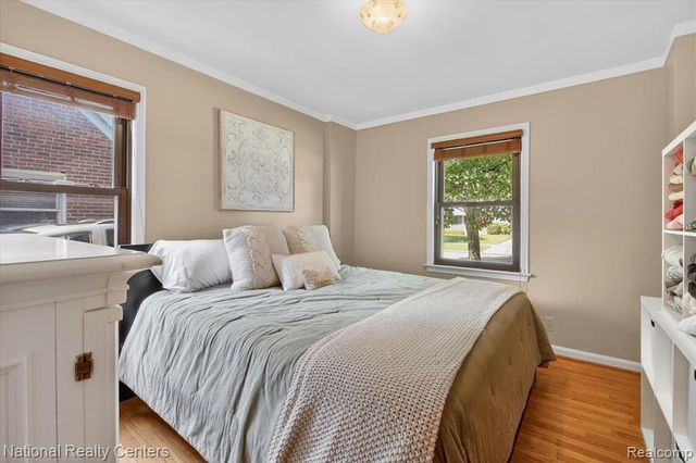 2436 N Vermont Avenue, Royal Oak, MI 48073