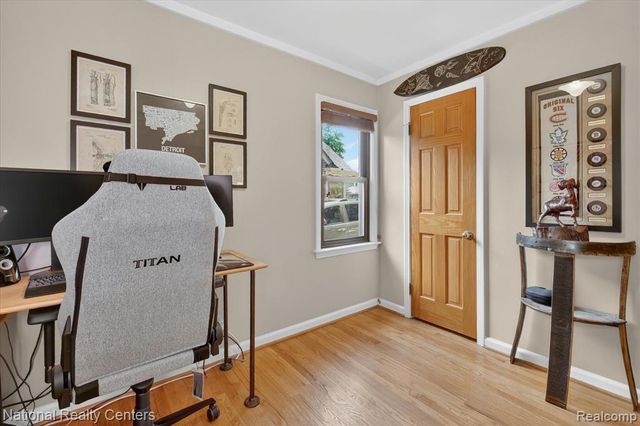 2436 N Vermont Avenue, Royal Oak, MI 48073