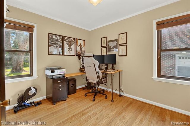2436 N Vermont Avenue, Royal Oak, MI 48073