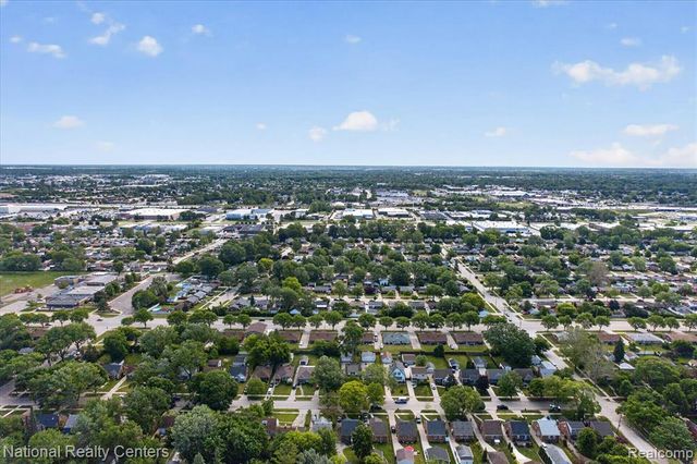 2436 N Vermont Avenue, Royal Oak, MI 48073